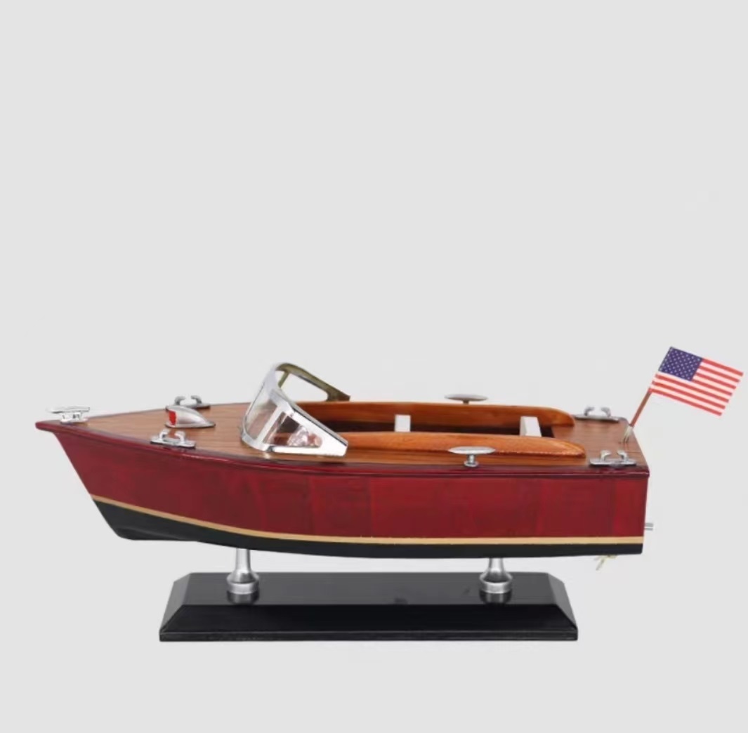 Chris 235 Barca a velocità in  - Model Kit Yacht recensione e prezzo